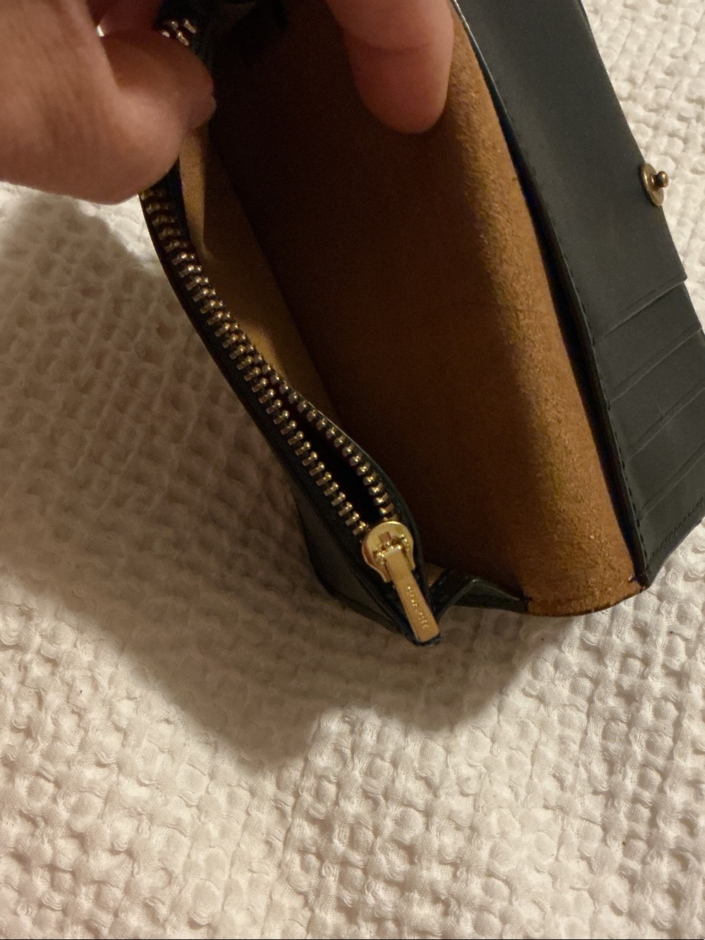 Coach Black Leather Rssential Wallet with Gold 'C' Logo - Picture 8 of 13